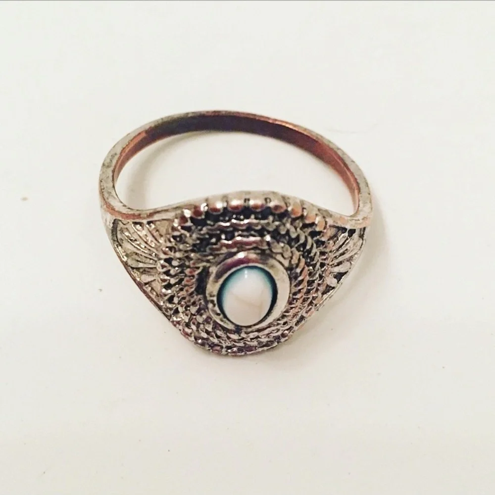 Boho Indie Central Stone Ring